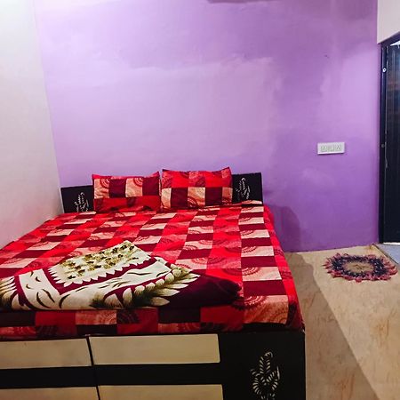 Jay Shree Radhey Home Stay Mathura Exterior foto